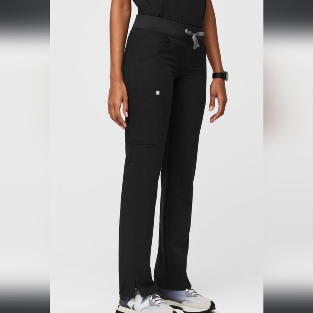 NWOT FIGS women's black scrub pants size LT
